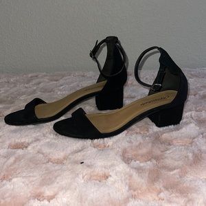 Women’s Black Suede Low Heel Sandals Size 10